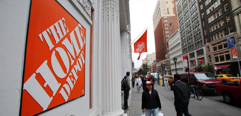Home Depot focuses on color with a new app