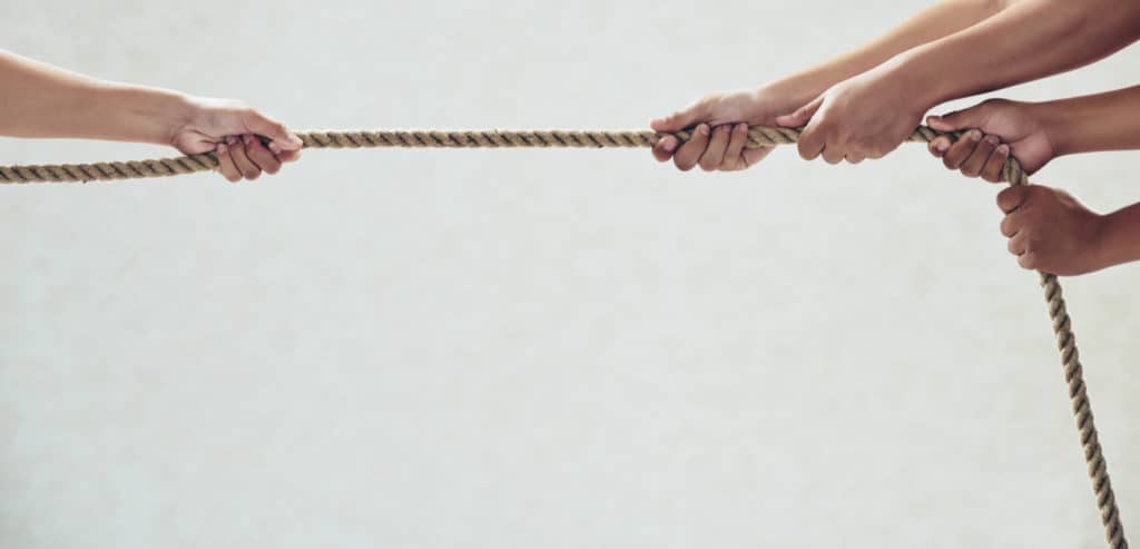 How an office supplies distributor deals with bigger rivals
