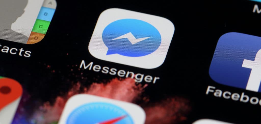Facebook lets retailers sell via its Messenger app
