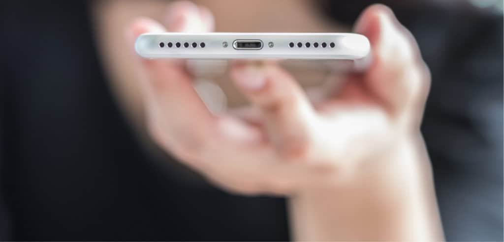 Apple looks to Siri and streaming music to keep pace with Amazon and Google