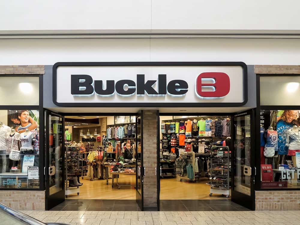Buckle seeks to turn around its online fortunes