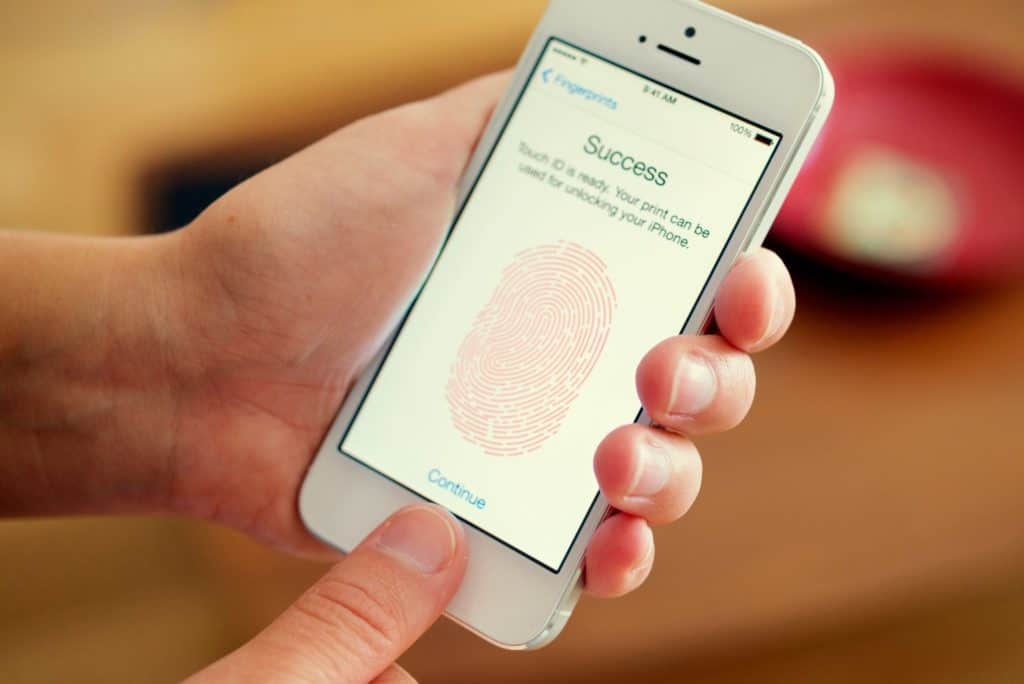 Fingerprints fall short when it comes to securing smartphones