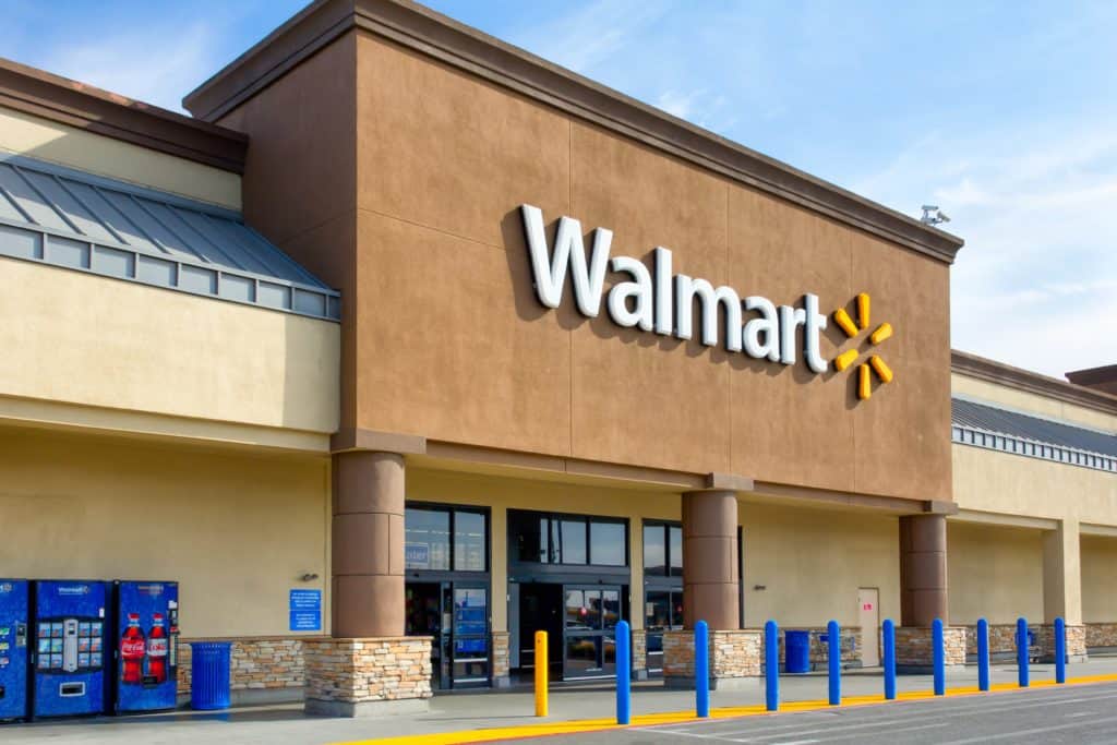Walmart will offer online shoppers a discount on orders picked up in store