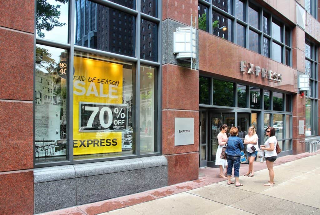 Express shutters its Canadian stores