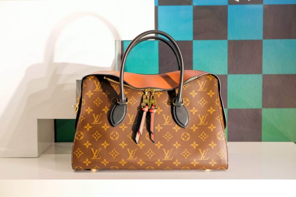 Louis Vuitton opens an e‑commerce site in China to meet demand for luxury goods