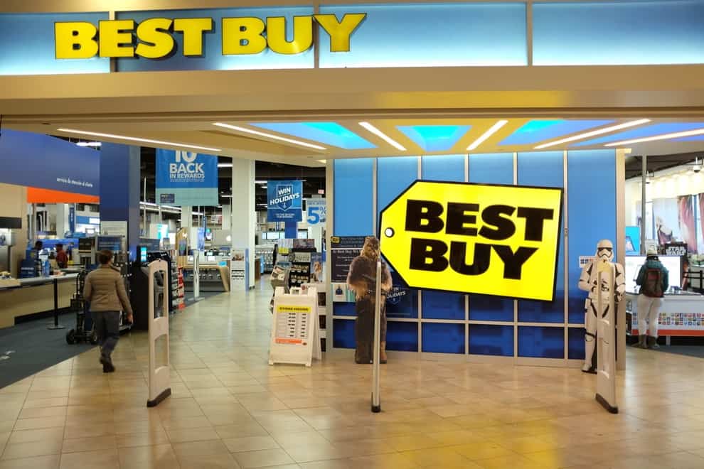 Best Buy's US online sales exceed $1 billion for the third straight quarter