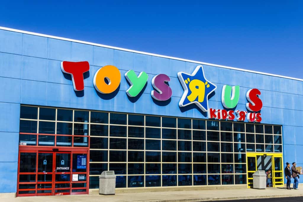 A Toys R Us turnaround needs an omnichannel focus, retail experts say