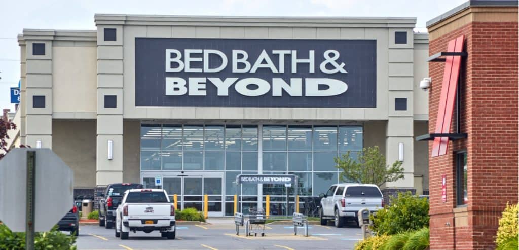 Bed Bath & Beyond invests in digital improvements as total sales remain flat