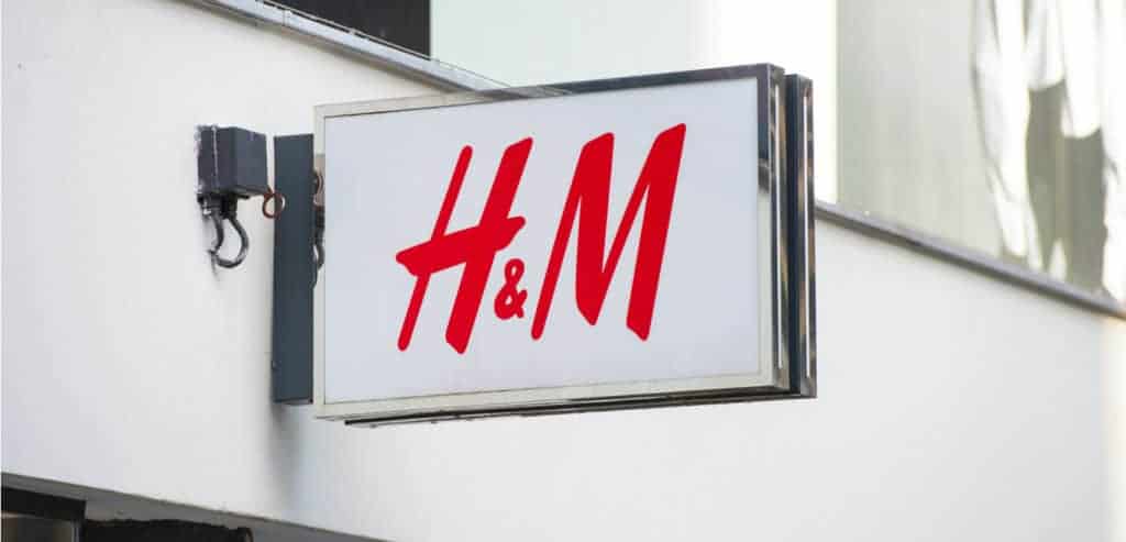 H&M maintains e-commerce target sales growth while profits fall