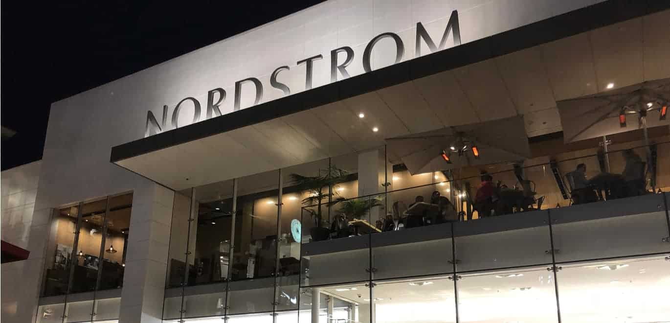 Nordstrom Sinks as Sales Miss Hits Department‑Store Optimism