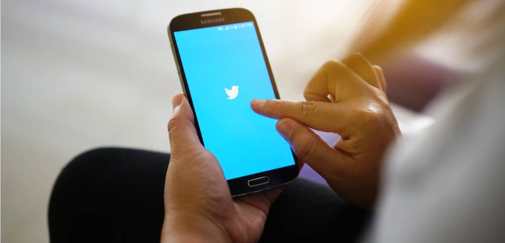 Twitter loses 1 million monthly users in Q2