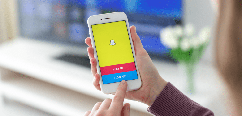 Snapchat teams up with Amazon for image-based shopping