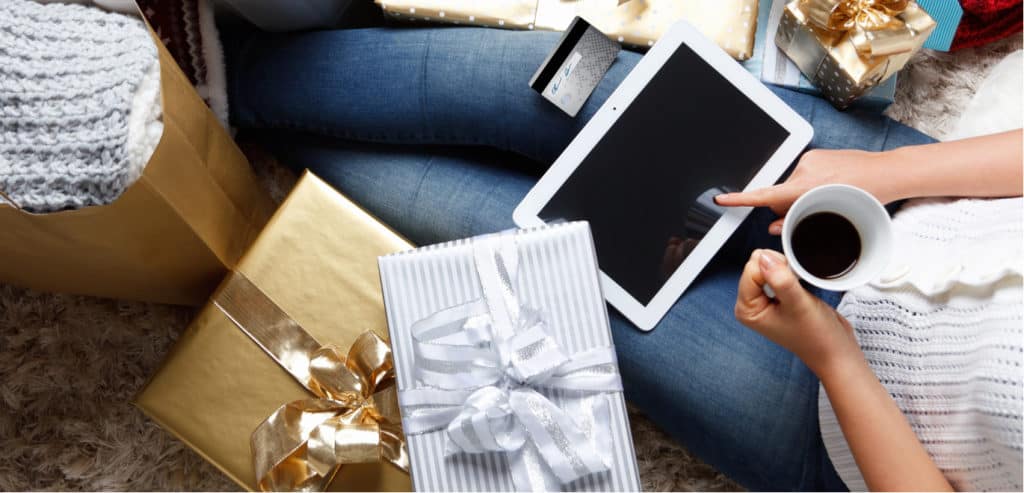 Strong economy and consumer confidence deliver rosy online holiday sales forecasts