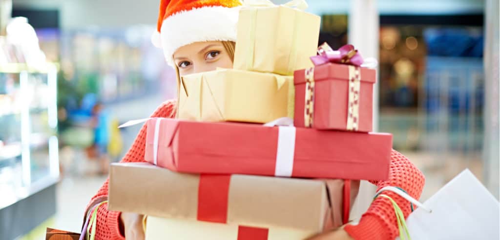 online strategies for reaching offline holiday shoppers