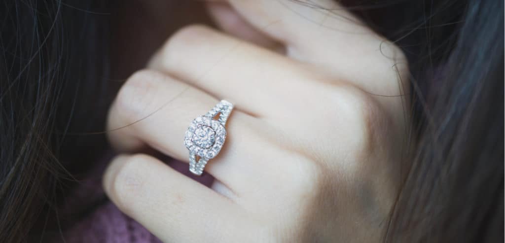 James Allen's seeks to make it easier to buy engagement rings online