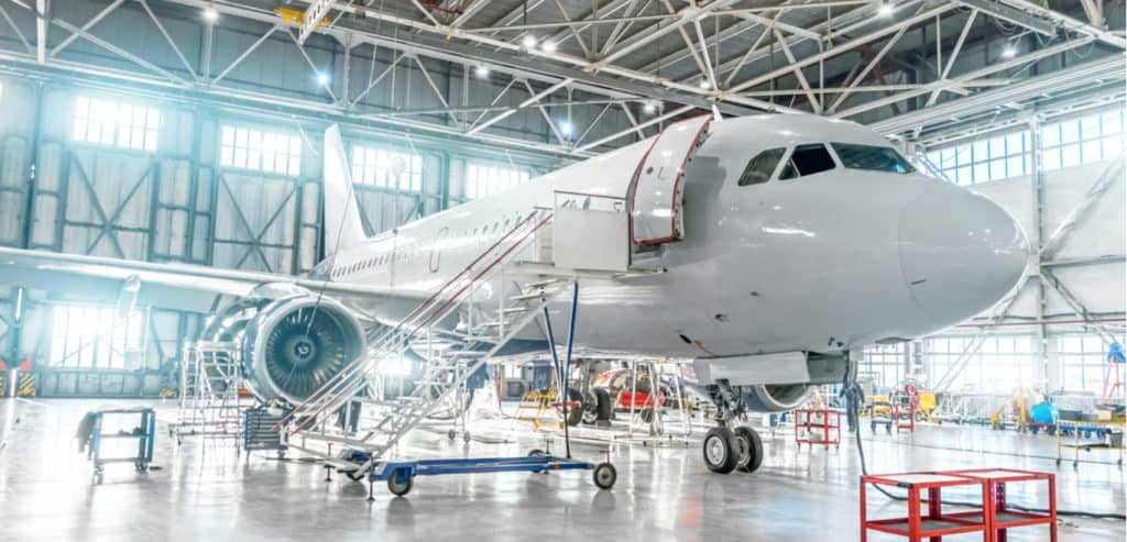 An aviation supplier grows through ecommerce and acquisition