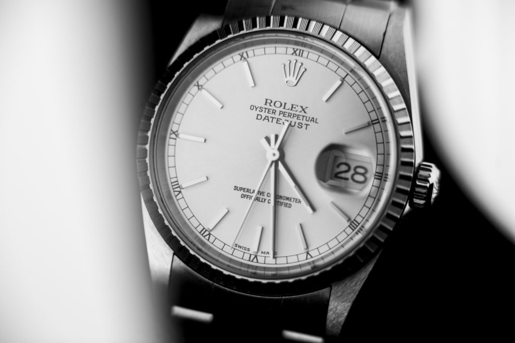 Rolex shuts all plants and prepares for worst year ever