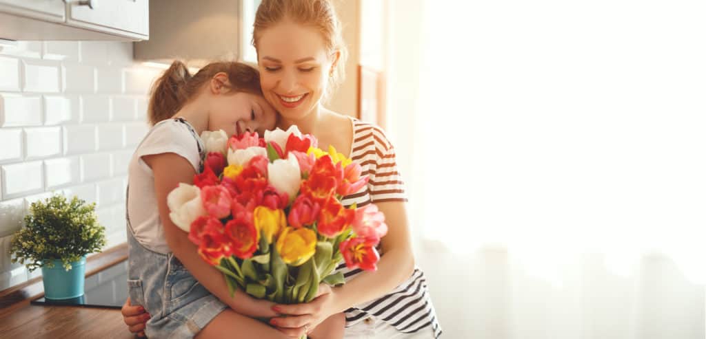 While some retailers promote stay-at-home gifts like electronics for Mother’s Day, 1-800-Flowers.com predicts an uptick in floral sales.