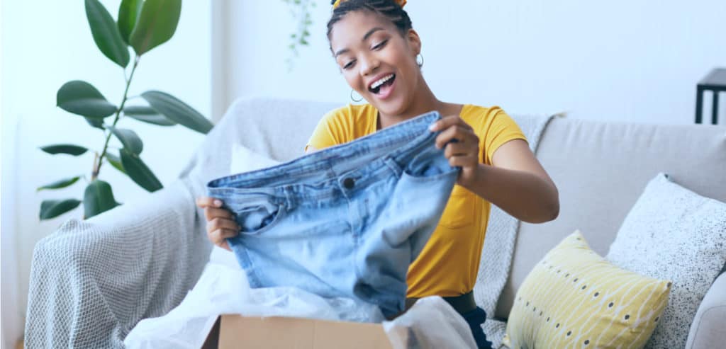 Stitch Fix's revenue grows 8.8% in FY 2020, but it ends the year with a loss
