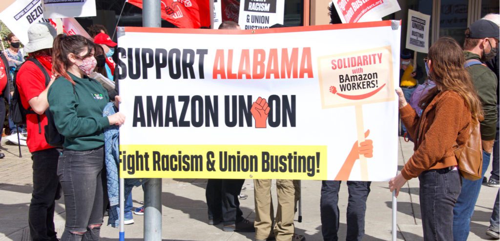 Amazon has commanding edge over union as count resumes