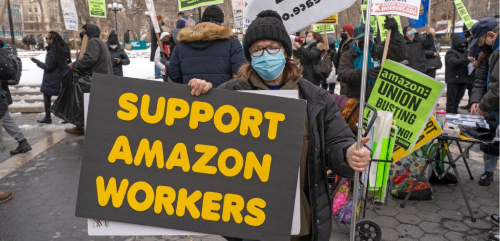 Amazon Staten Island warehouse workers push to unionize