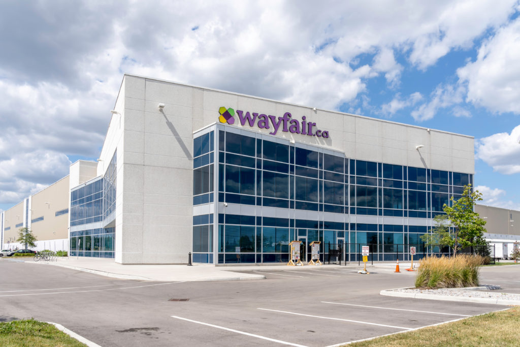 After the 2020 home shopping boom, home furnishings merchant Wayfair reports declining sales and a net loss. Wayfair also announces a plan to open physical stores over the next two years.