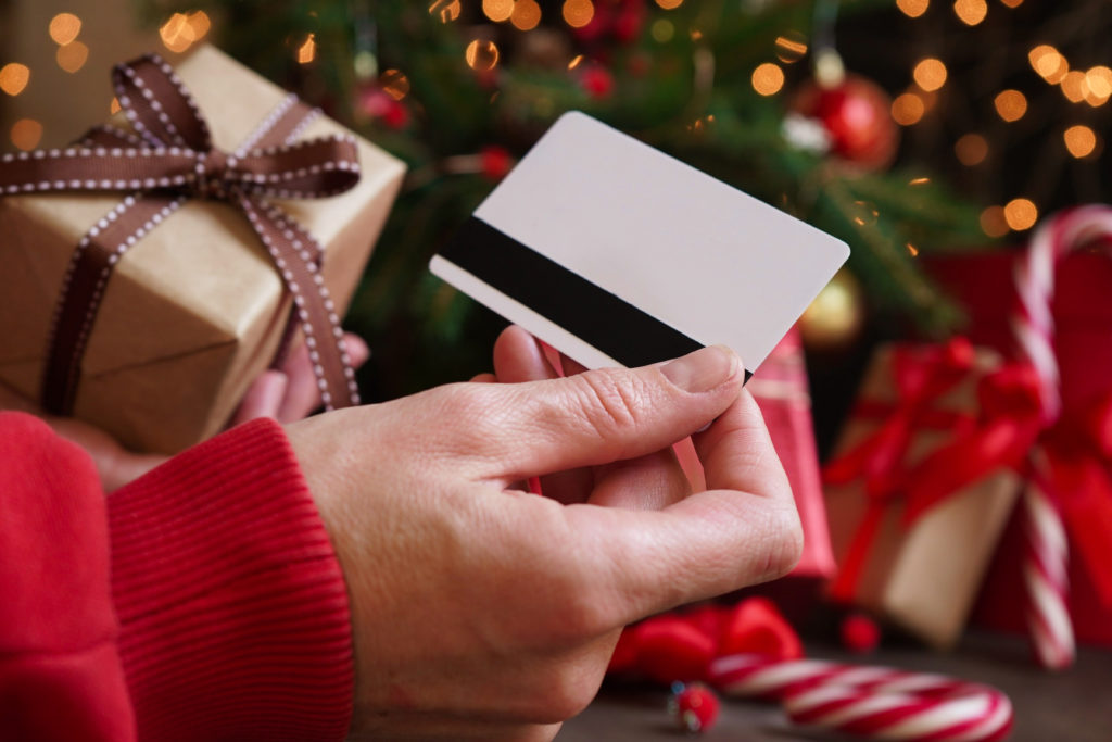 Gift card sales grow 114% during holidays for retailers