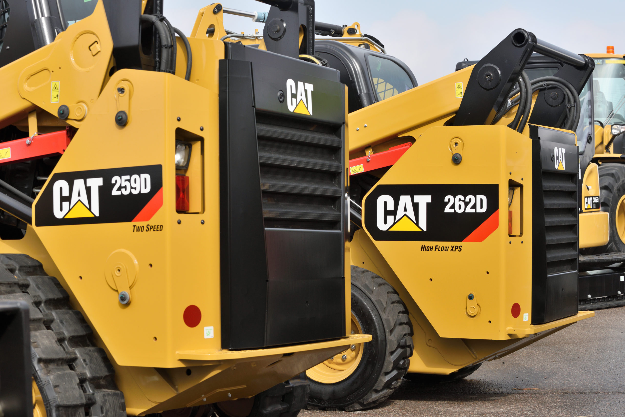 How Caterpillar sells $10 million in dealer online parts daily