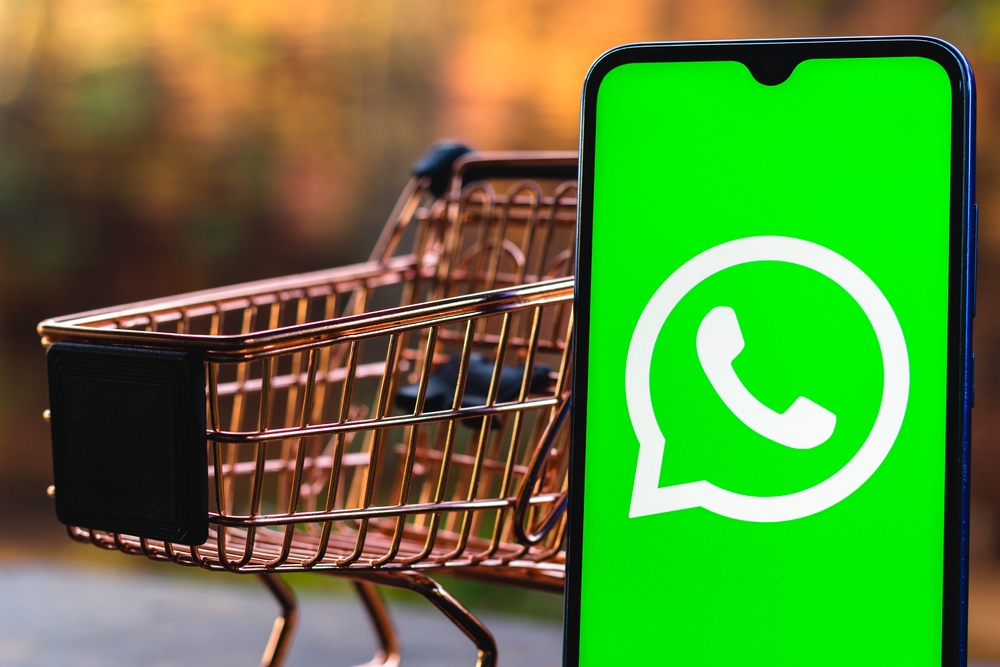 This in-app WhatsApp shopping push will be the first time users will be able to browse and purchase products without leaving the app. 