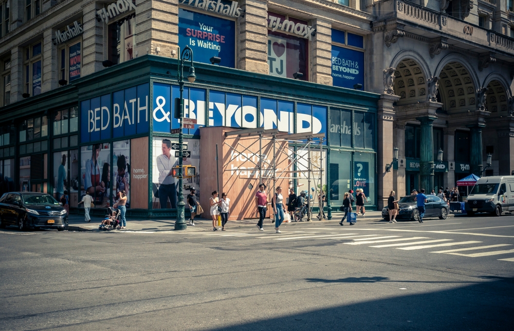 Bed, Bath and Beyond store