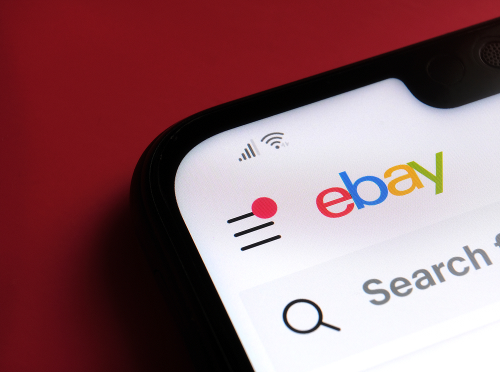 EBay revenue decreased 5% to $2.4 billion in the period ended Sept. 30. Analysts, on average, estimated $2.32 billion.