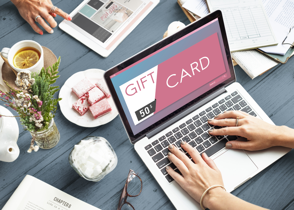 The Shopper Speaks on online retailers get creative with gift cards and their gifting tactics for the upcoming 2022 holiday season.