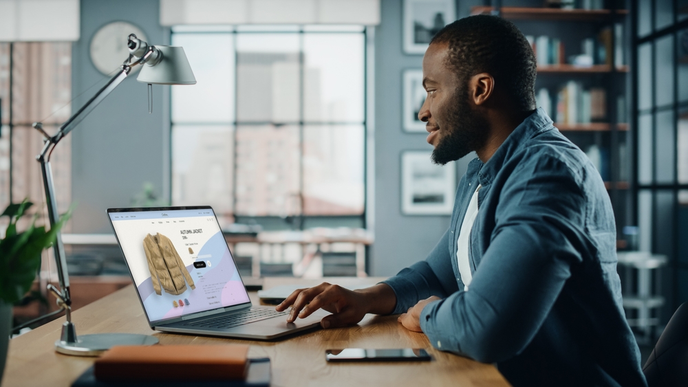 online apparel industry
