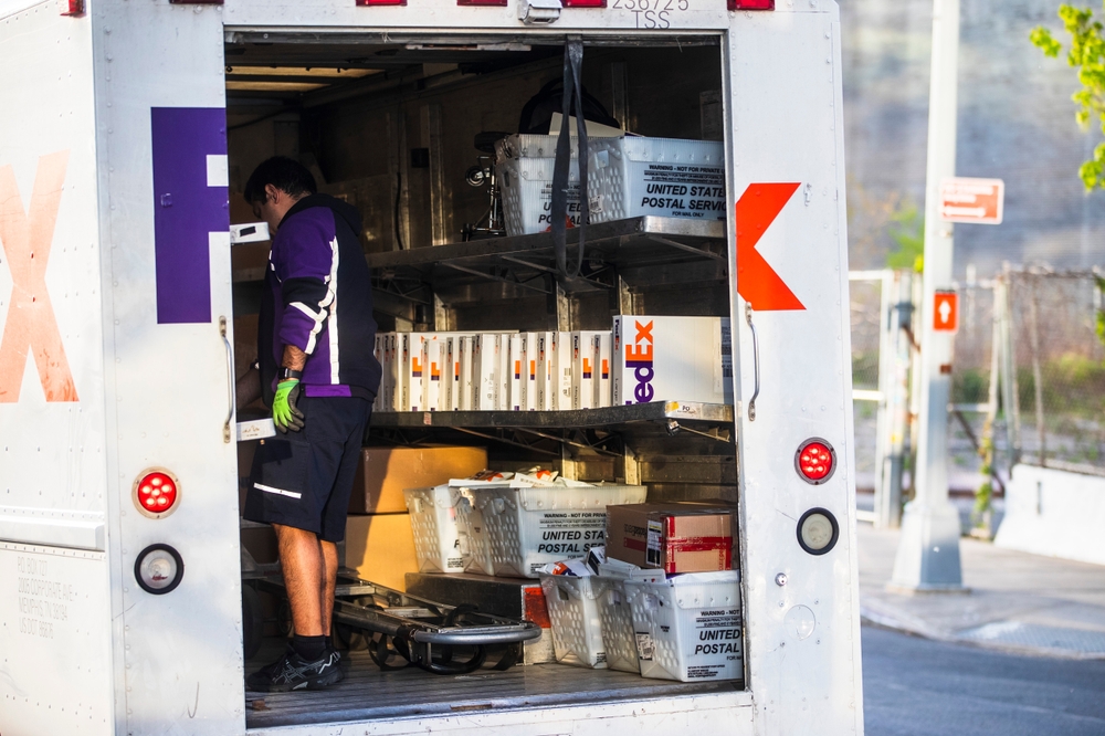 With UPS union workers at risk of going on strike soon, FedEx has a chance to win some business from its chief competitor.