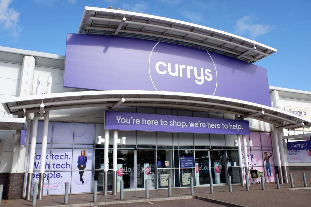 Chinese ecommerce company JD.com and private equity investor group Elliott Management are both interested in a Currys acquisition.