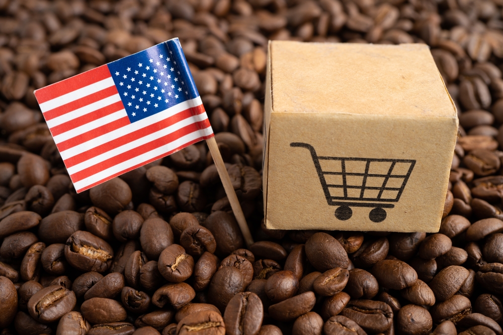 U.S. ecommerce sales in Q4 2023 hit a record $324.82 billion, according to Digital Commerce 360 analysis of U.S. Department of Commerce data.