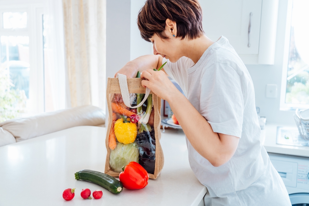 Online grocery sales grew 2% year over year in January 2024, according to a Brick Meets Click and Mercatus Grocery Shopping Survey.