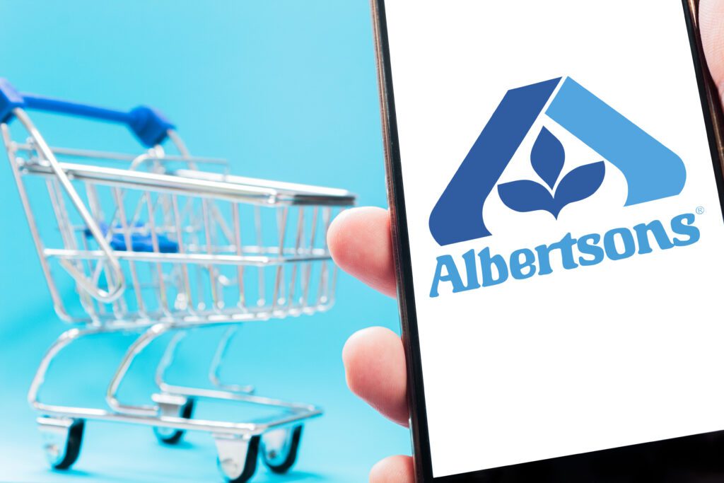 Albertsons maintains 20%+ digital sales growth in Q4, with first-party ecommerce sales growth far outpacing third-party growth, its CEO said.