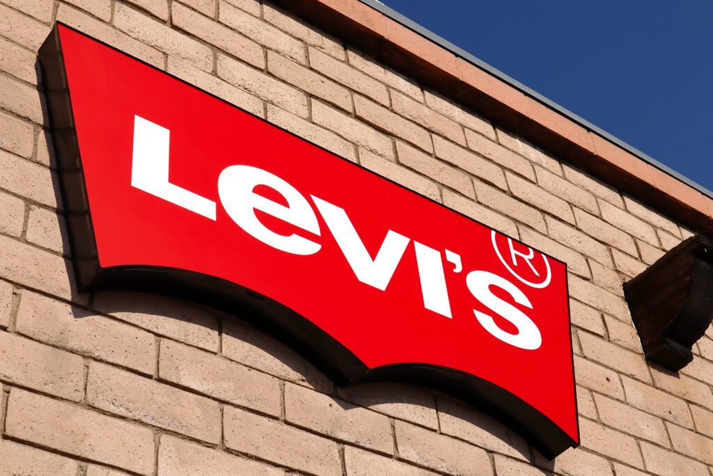 Ecommerce earnings, Levi Strauss | Image credit: Walter Cicchetti - Adobe Stock