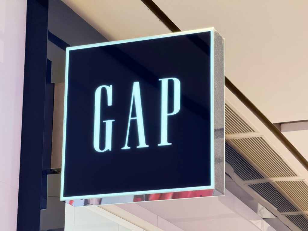 Ecommerce earnings, Gap Inc. | Image credit: Robert - Adobe Stock
