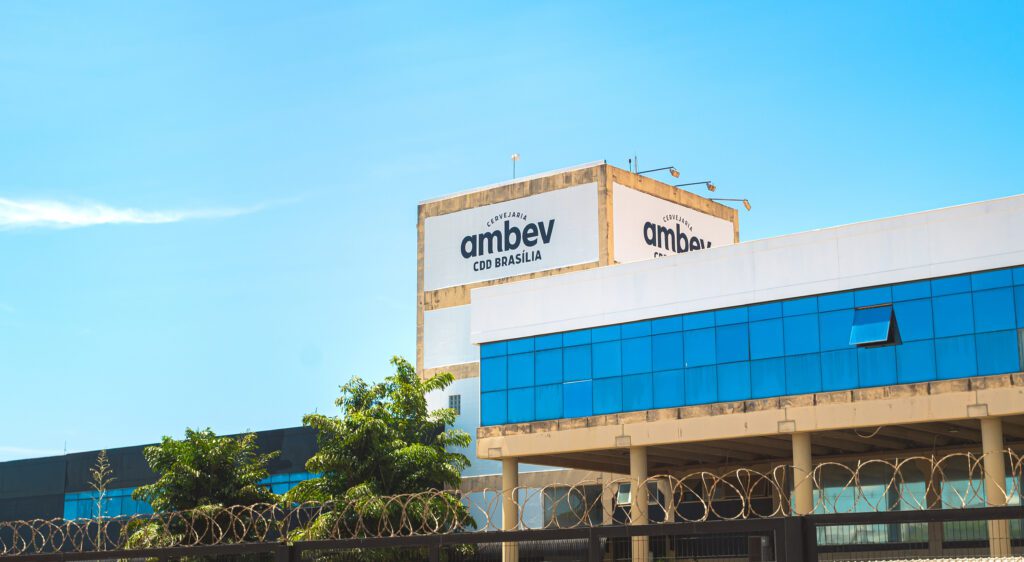 Ambev S.A. said it has entered into a related-party agreement with AB InBev to continue using and operating the BEES B2B ecommerce platform. | Image credit: Rmcarvalhobsb - Adobe Stock