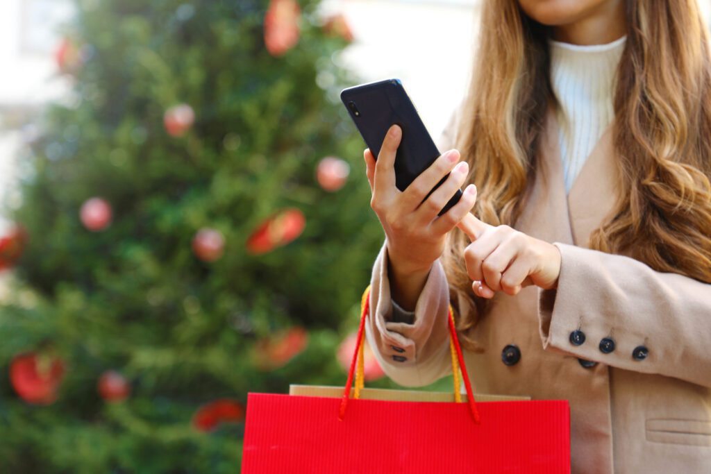 How holiday shoppers used AI | Image credit: zigres - Adobe Stock