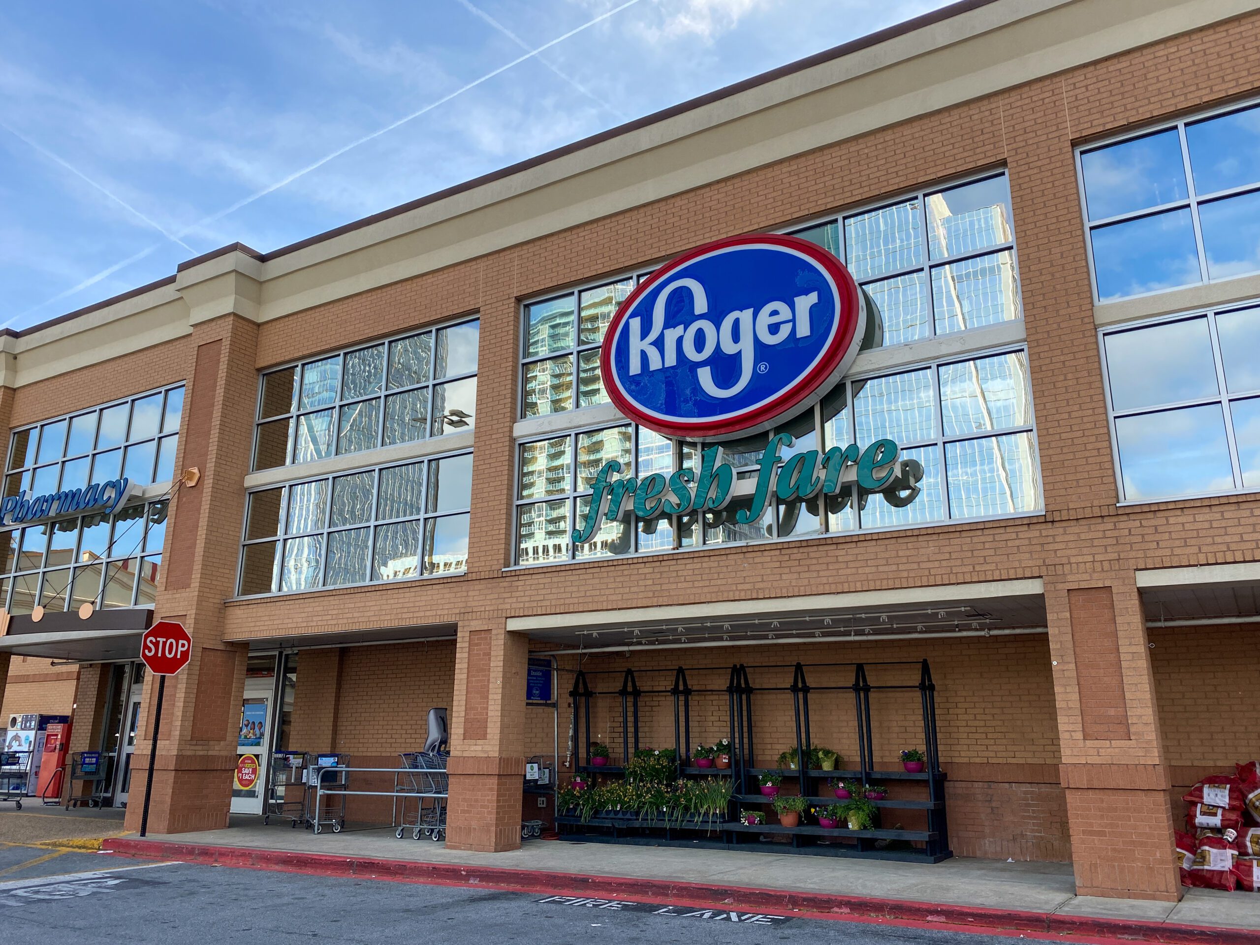 Kroger plans $391 million Kentucky distribution center