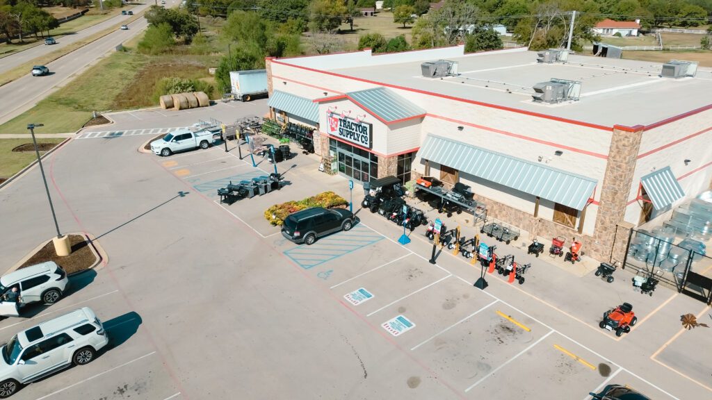 Tractor Supply said it broadened its AI use, grew its ecommerce sales and continued building out its delivery network in Q4 2025. | Image credit: trongnguyen - Adobe Stock