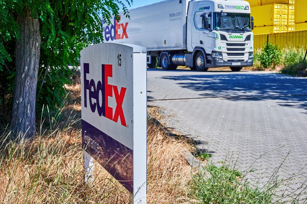 FedEx has submitted preliminary plans to local authorities for a new 1.6 million-square-foot ecommerce sorting center in Memphis. | Image credit: Mickis Fotowelt - Adobe Stock