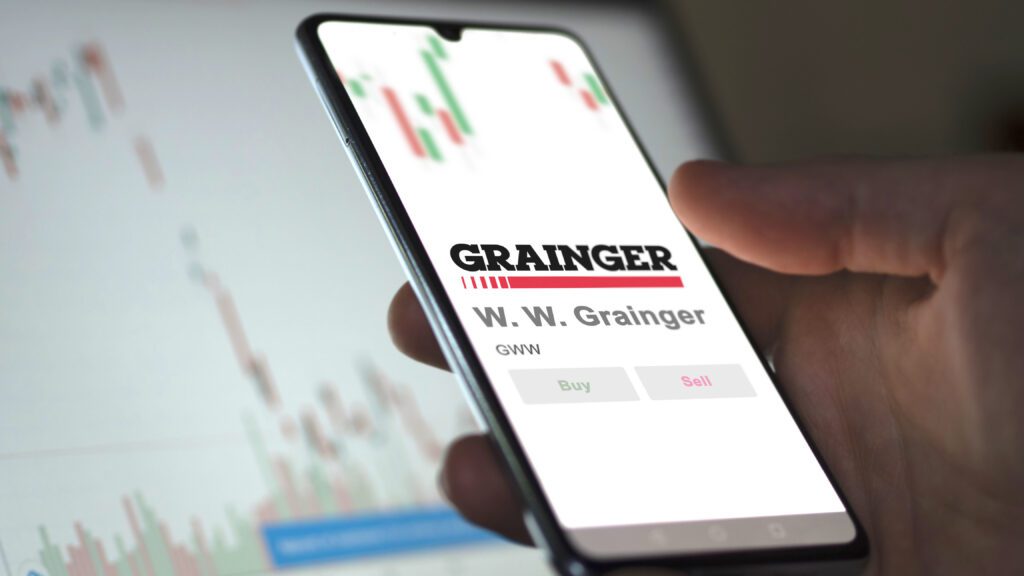 W.W. Grainger posted sales of $4.425 billion in its fiscal Q4 2025, up from $4.233 billion in the year-ago period. | maurice norbert - Adobe Stock