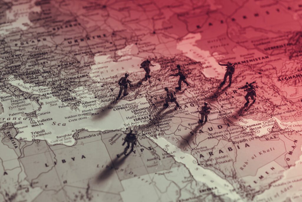 Escalating war in the Middle East is disrupting global logistics networks and supply chains that underpin B2B ecommerce in the U.S. | Image credit: kirill_makarov - Adobe Stock