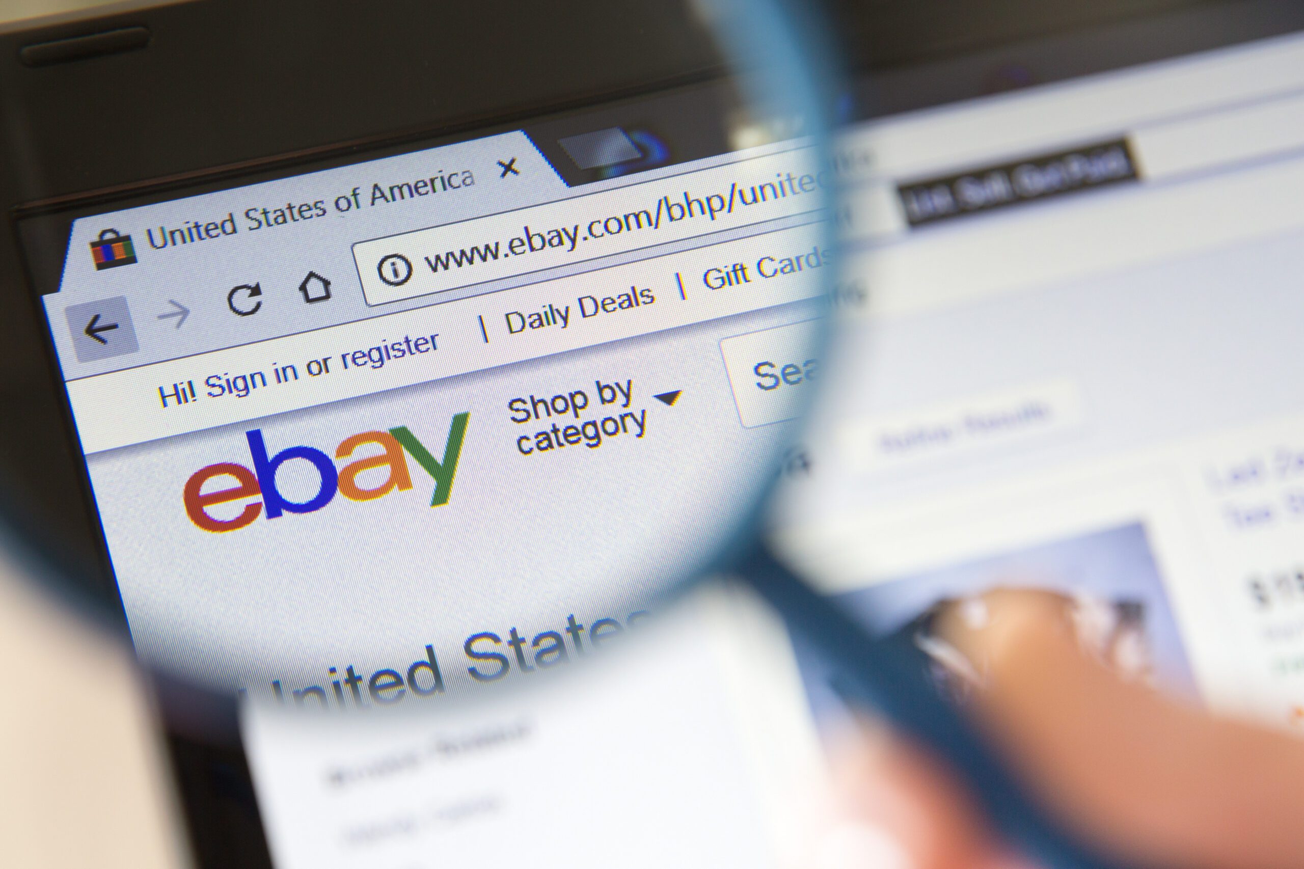 eBay focus on AI, recommerce guides Q4 revenue growth