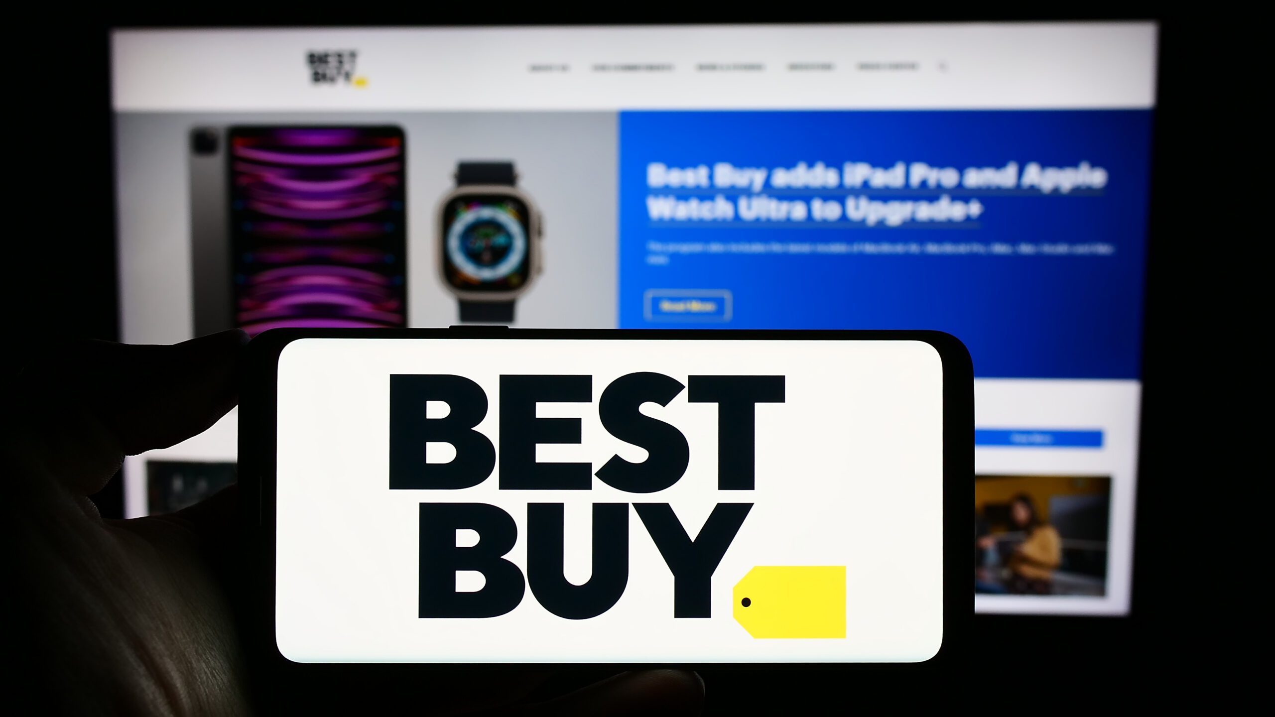 Best Buy online marketplace gains traction as new profit driver