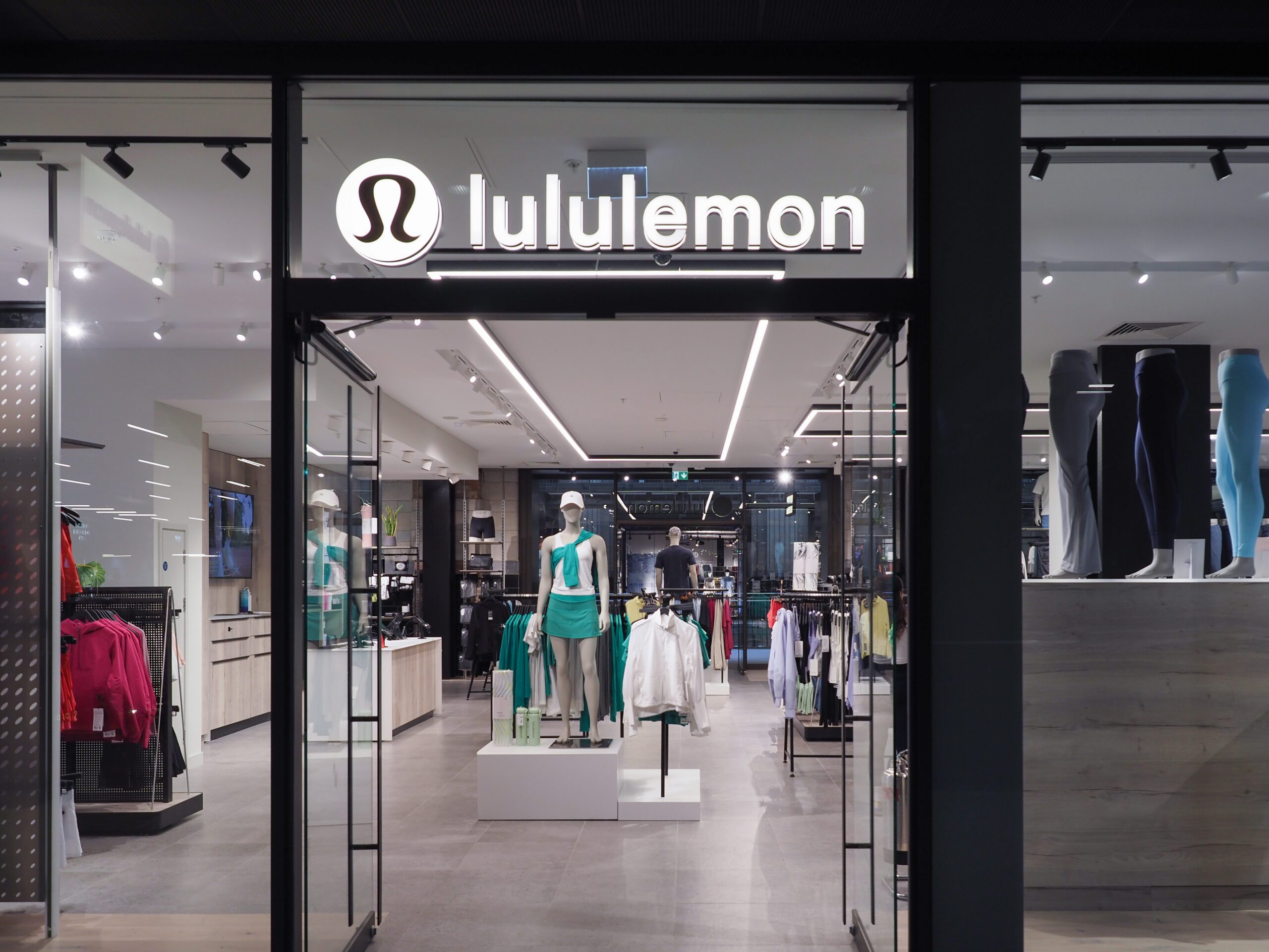 Lululemon launches ecommerce site in Mexico